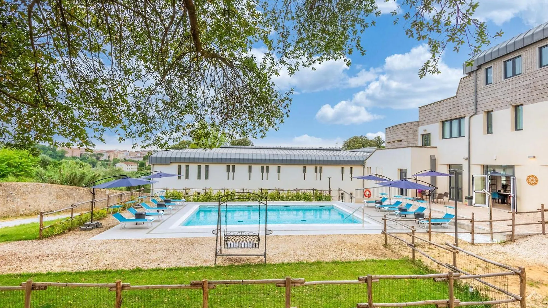 Nice Apartment In Siena With Heated Swimming Pool