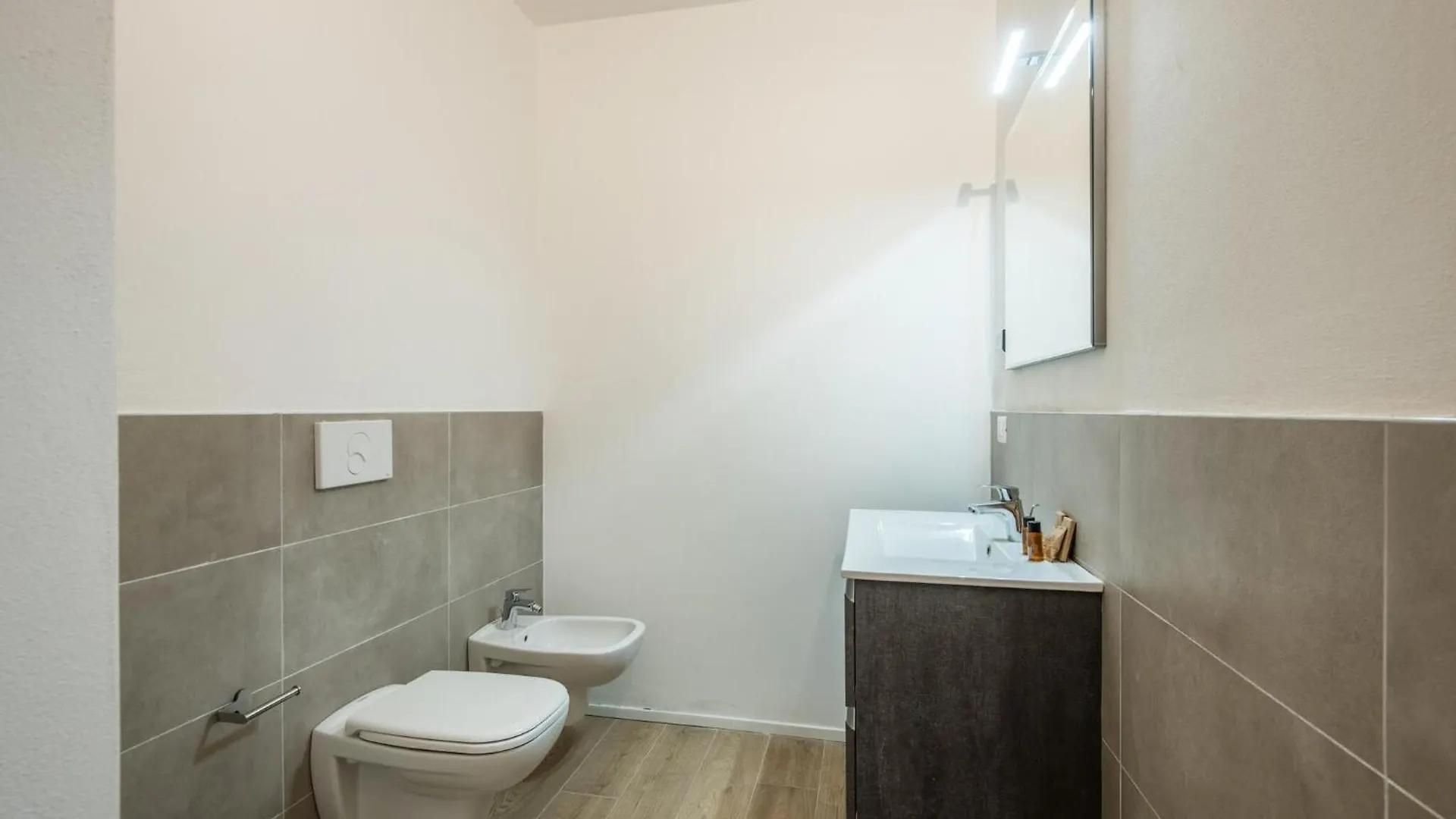 Nice Apartment In Siena With Heated Swimming Pool