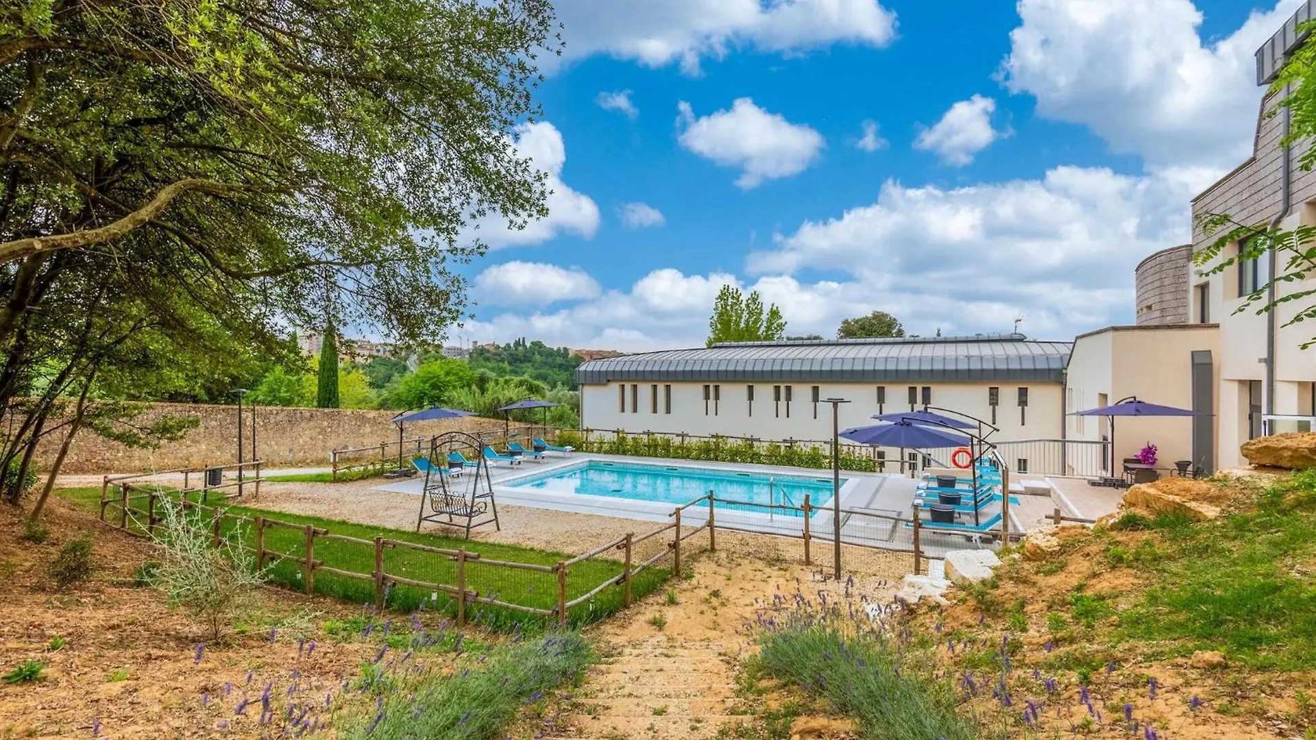 Nice Apartment In Siena With Heated Swimming Pool